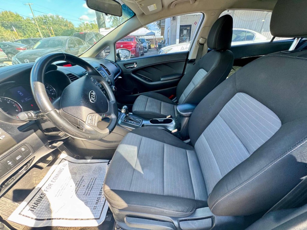 2015 Kia Forte Image 14