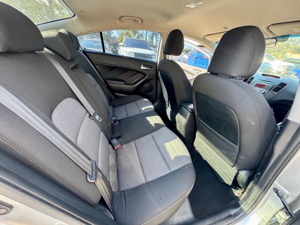 2015 Kia Forte Image 20