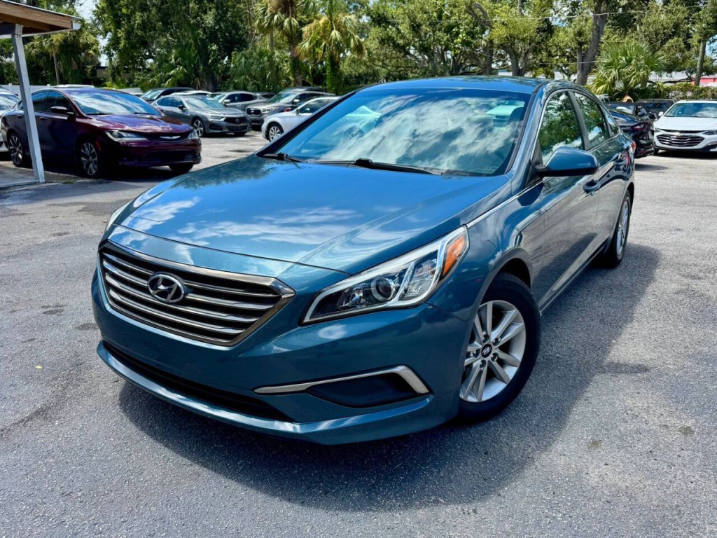 2016 Hyundai Sonata Image 2