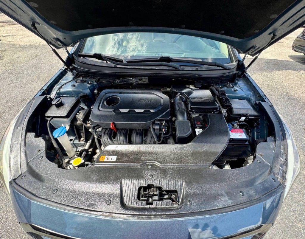 2016 Hyundai Sonata Image 17