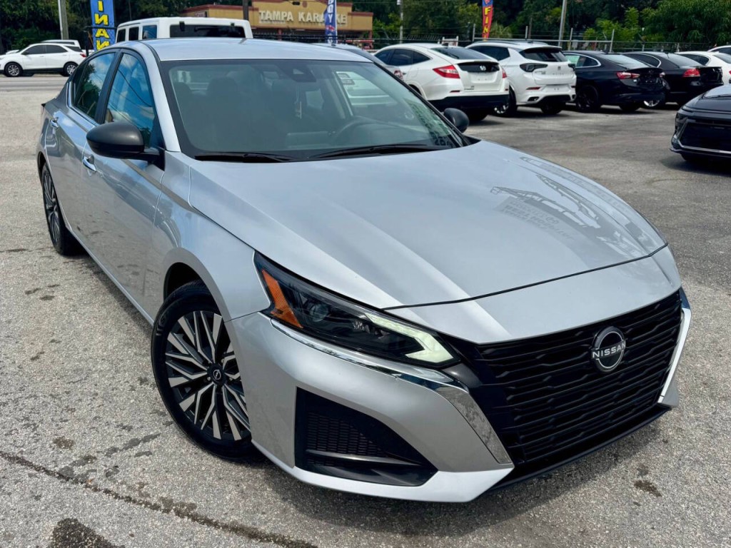 2024 Nissan Altima Image 3