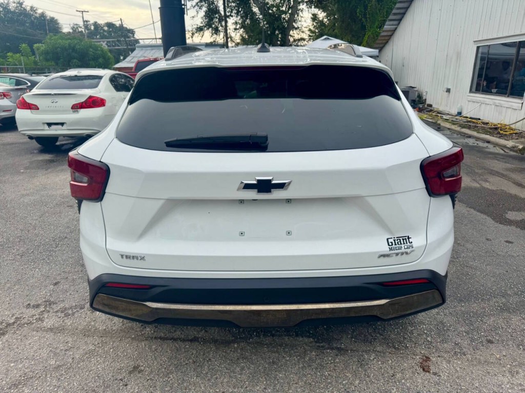 2025 Chevrolet Trax Image 9