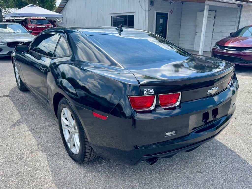 2011 Chevrolet Camaro Image 5