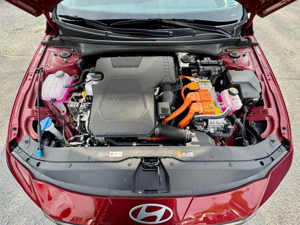 2024 Hyundai Elantra Image 12