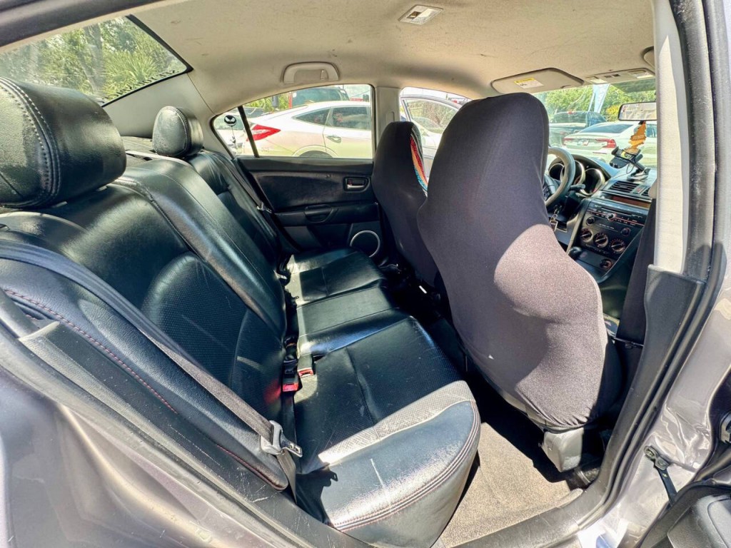 2005 Mazda Mazda3 Image 12
