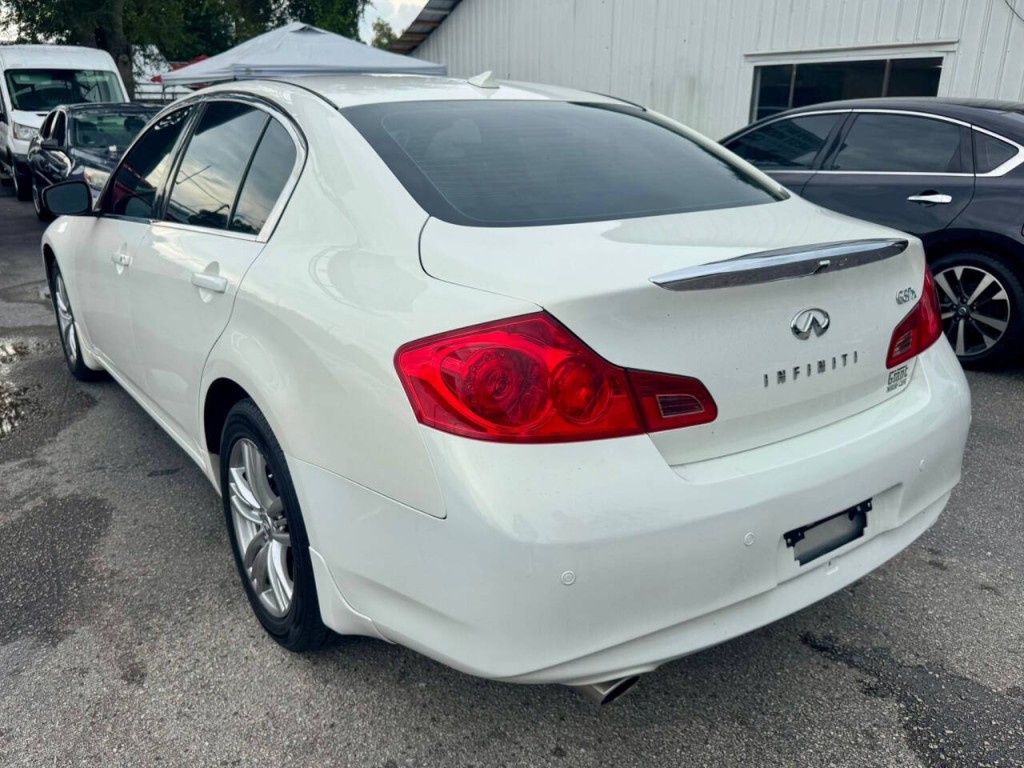 2013 INFINITI G37 Image 4