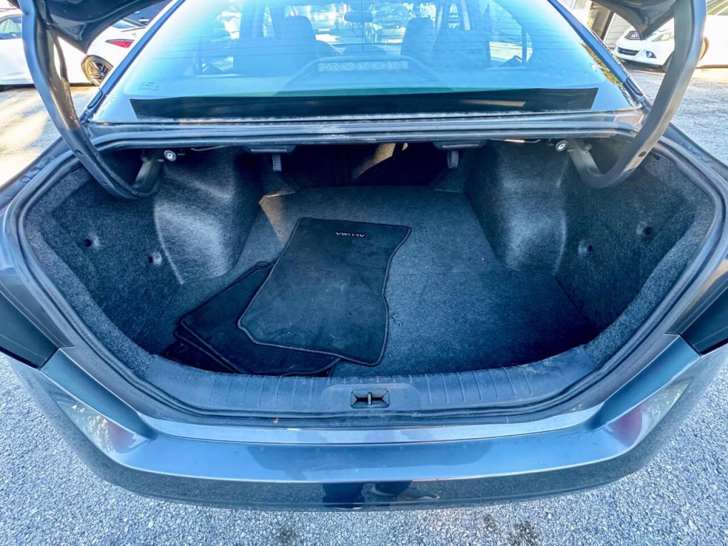 2025 Nissan Altima Image 13