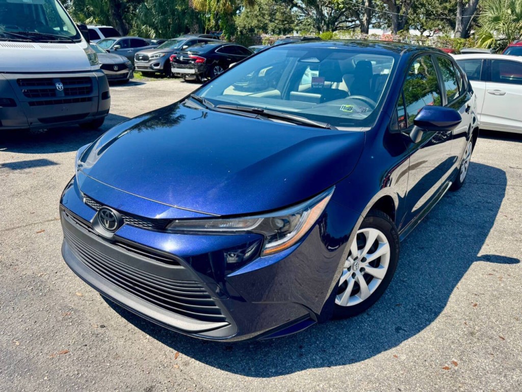 2023 Toyota Corolla Image 2