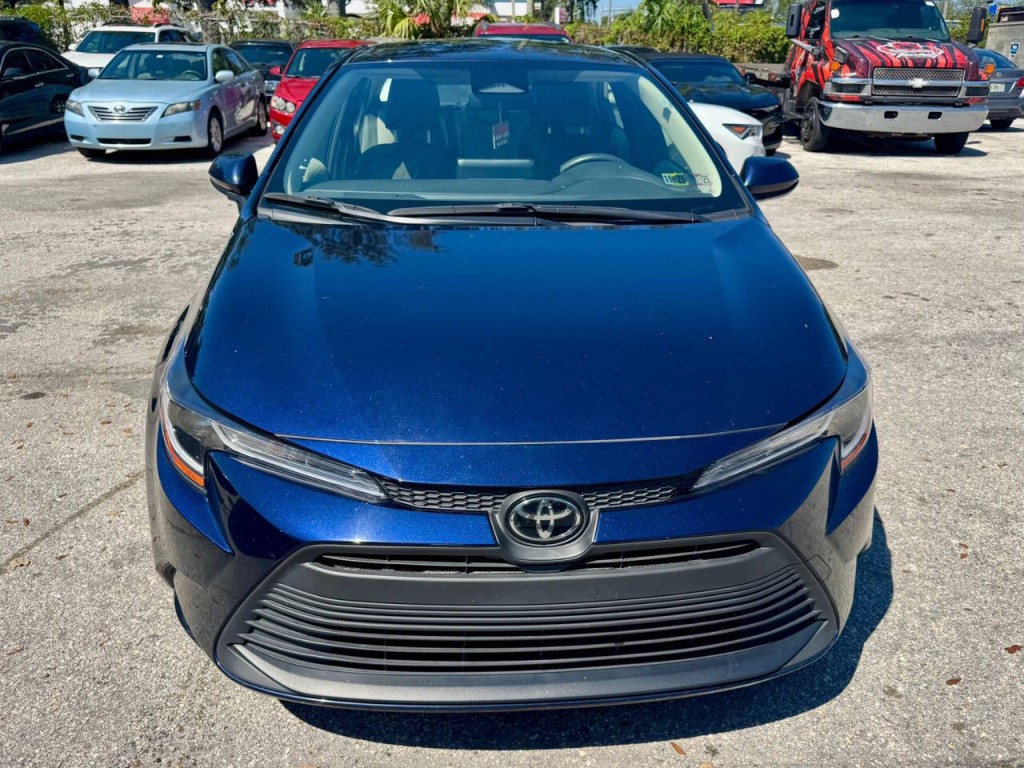 2023 Toyota Corolla Image 6