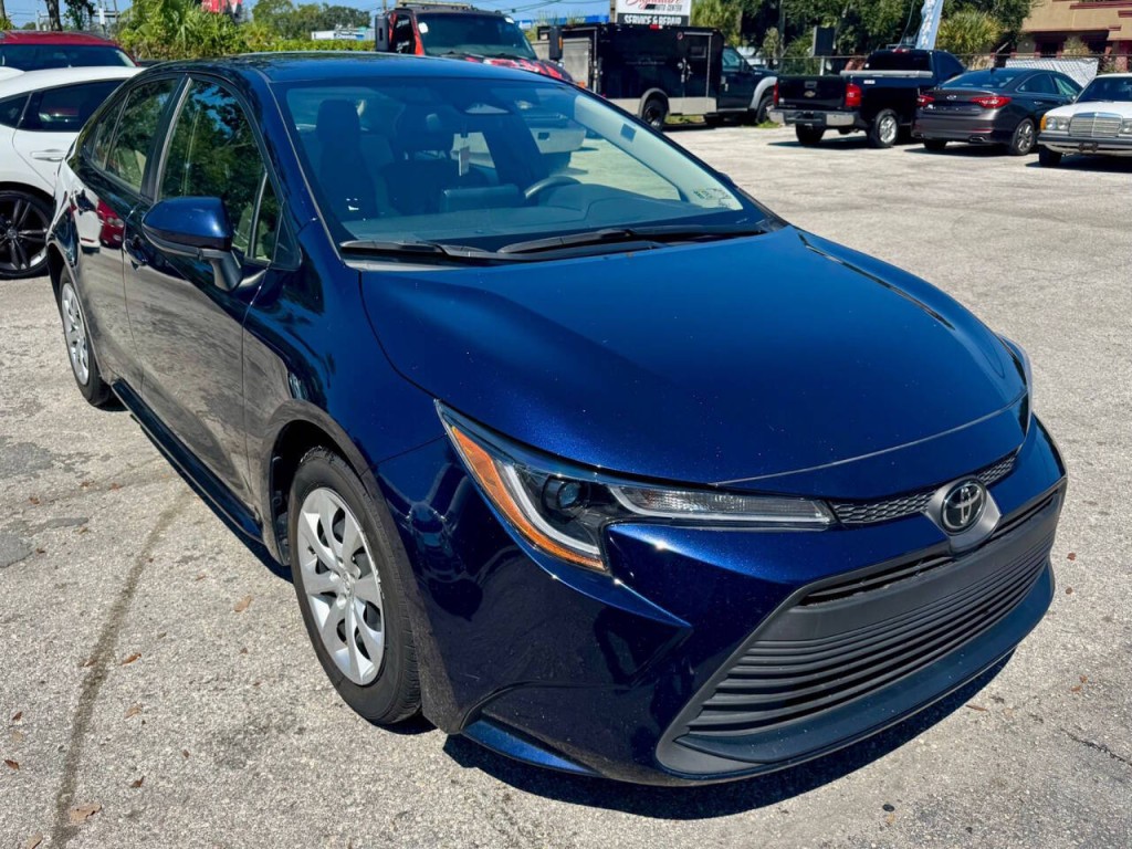 2023 Toyota Corolla Image 9