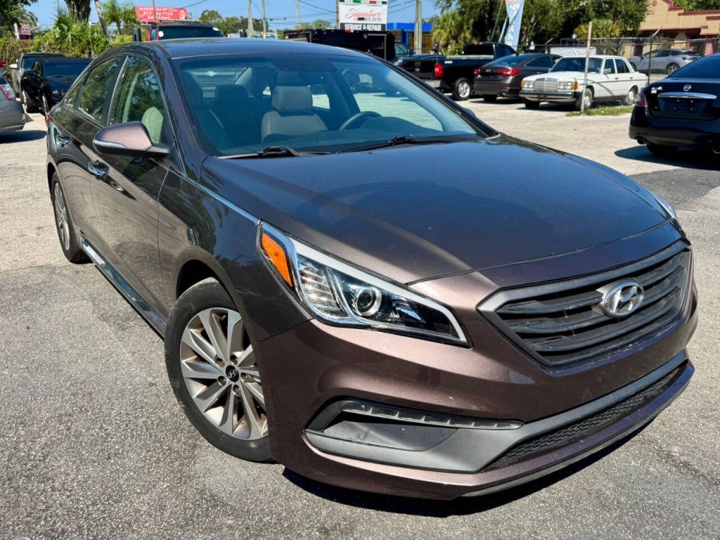 2017 Hyundai Sonata Image 2