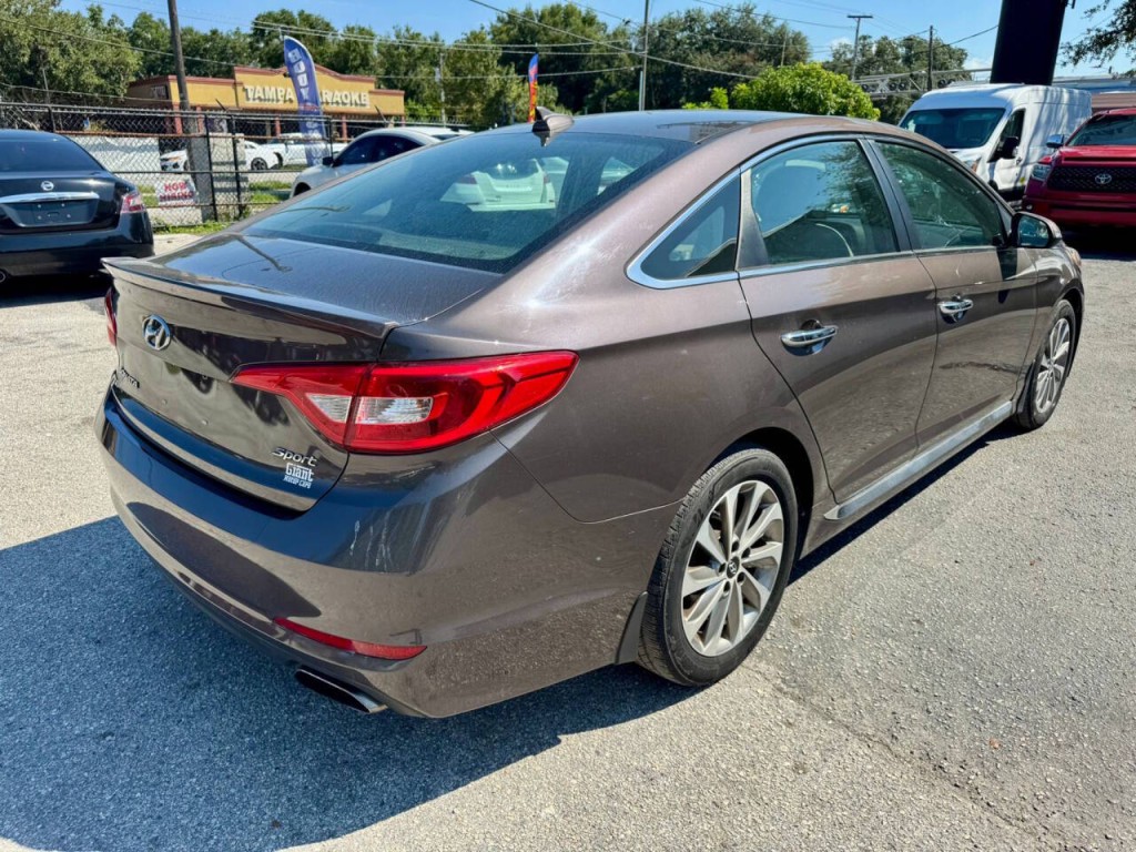 2017 Hyundai Sonata Image 4