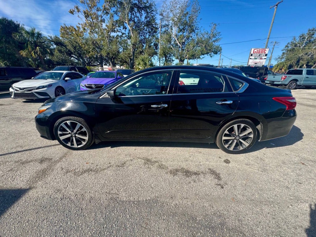 2016 Nissan Altima Image 6