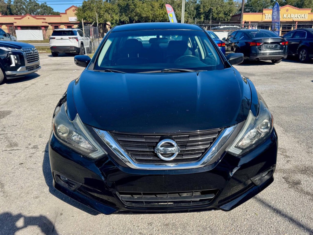 2016 Nissan Altima Image 8