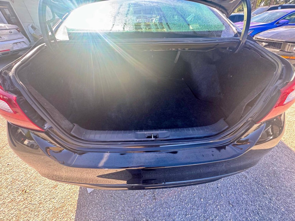 2016 Nissan Altima Image 13