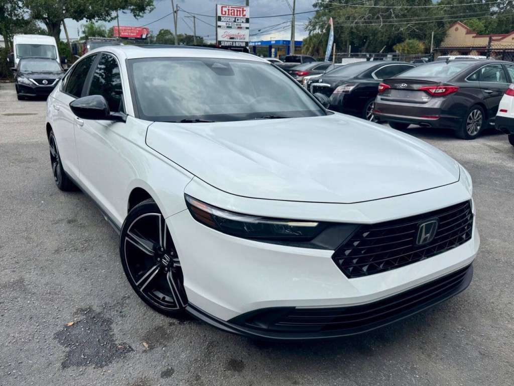 2023 Honda Accord Image 3