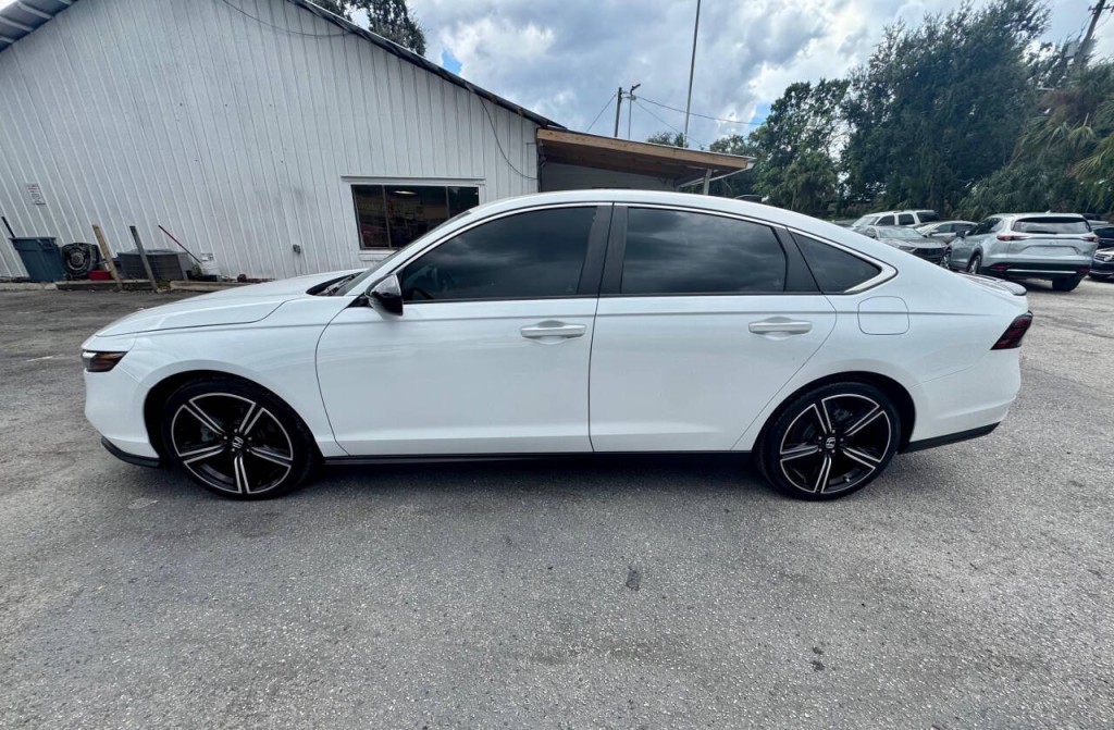 2023 Honda Accord Image 8