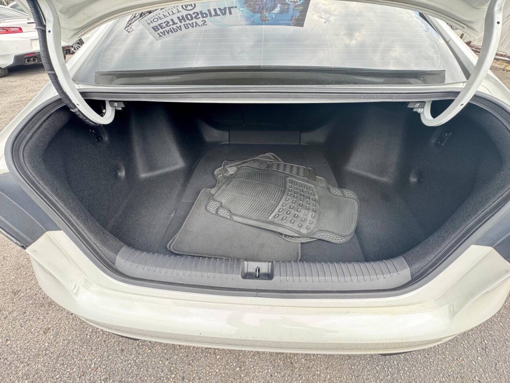 2023 Honda Accord Image 12