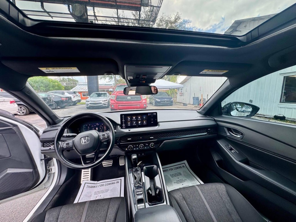 2023 Honda Accord Image 18