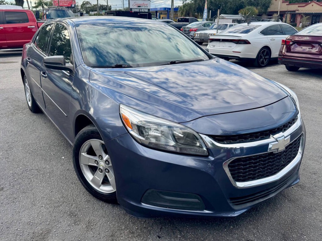 2015 Chevrolet Malibu Image 3