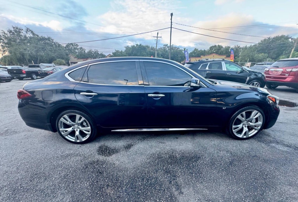 2019 INFINITI Q70 Image 4