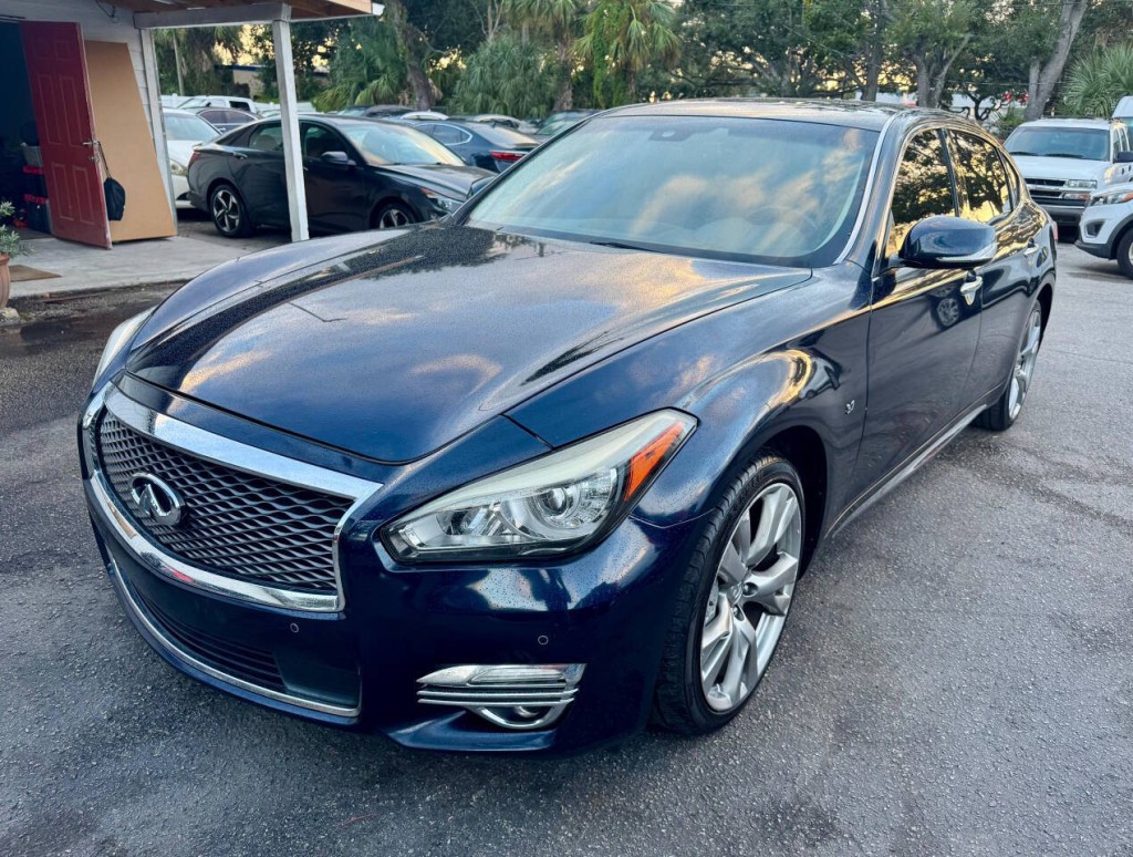 2019 INFINITI Q70 Image 11