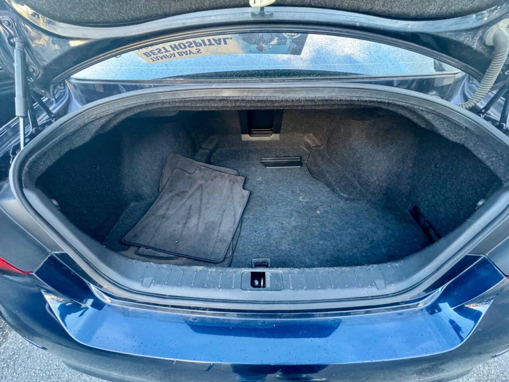 2019 INFINITI Q70 Image 13
