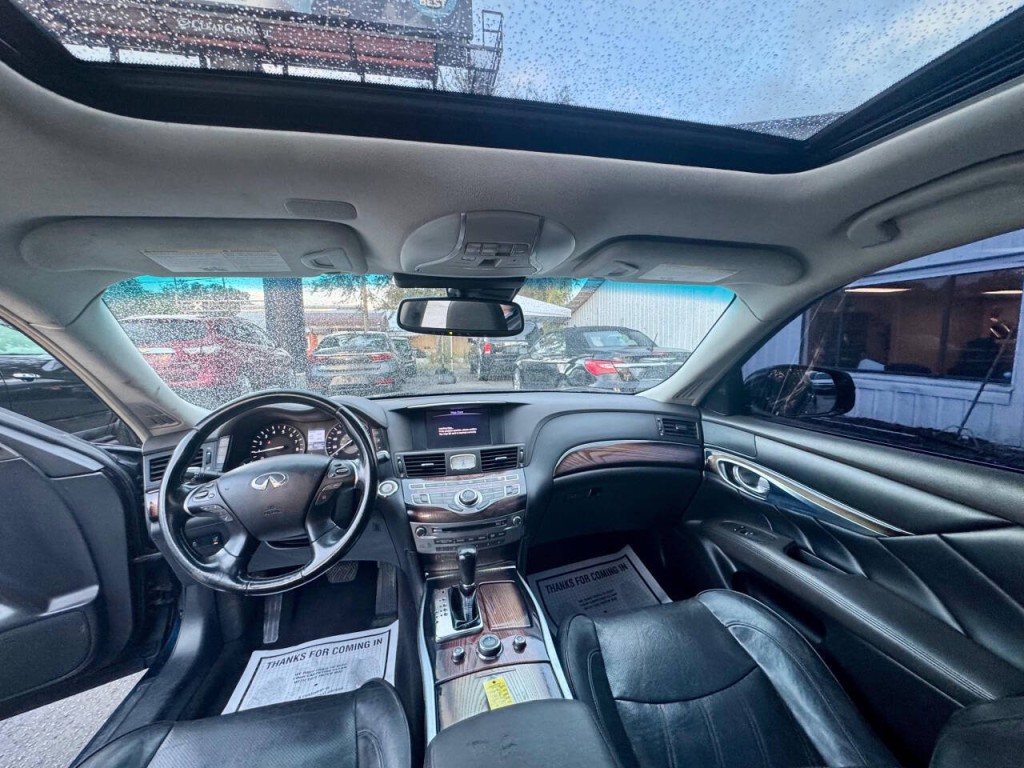 2019 INFINITI Q70 Image 20