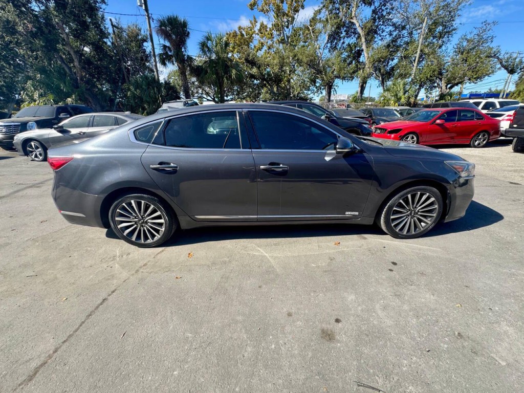 2018 Kia Cadenza Image 7