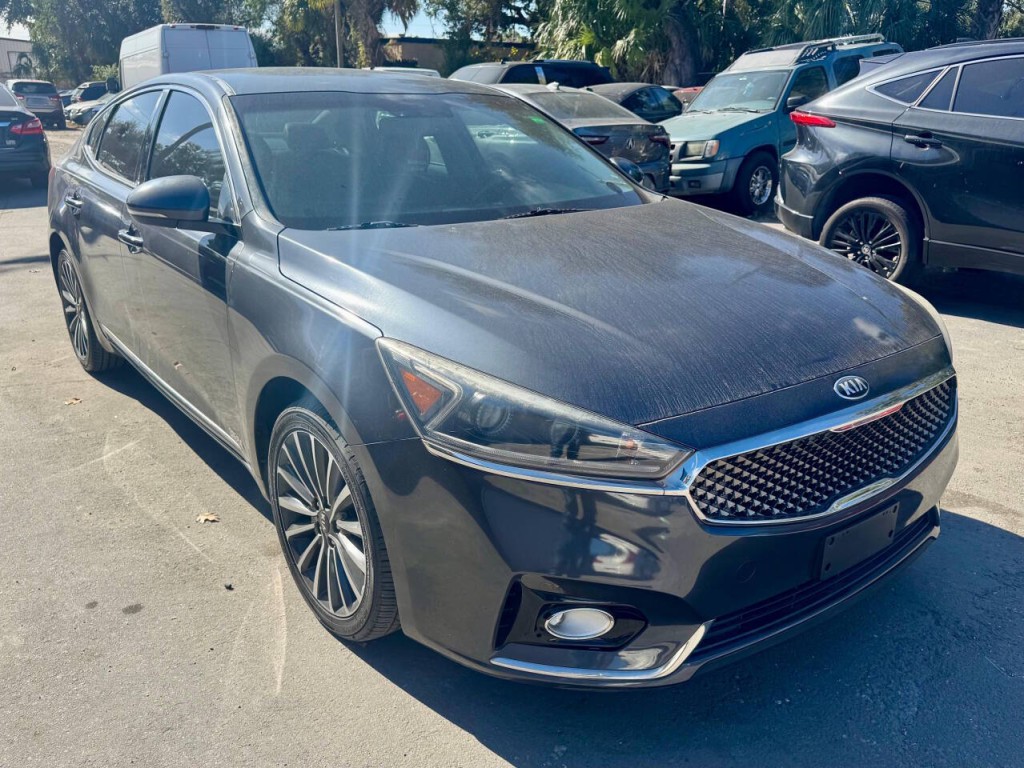 2018 Kia Cadenza Image 10