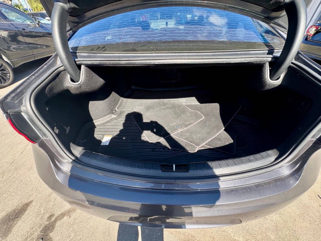 2018 Kia Cadenza Image 12