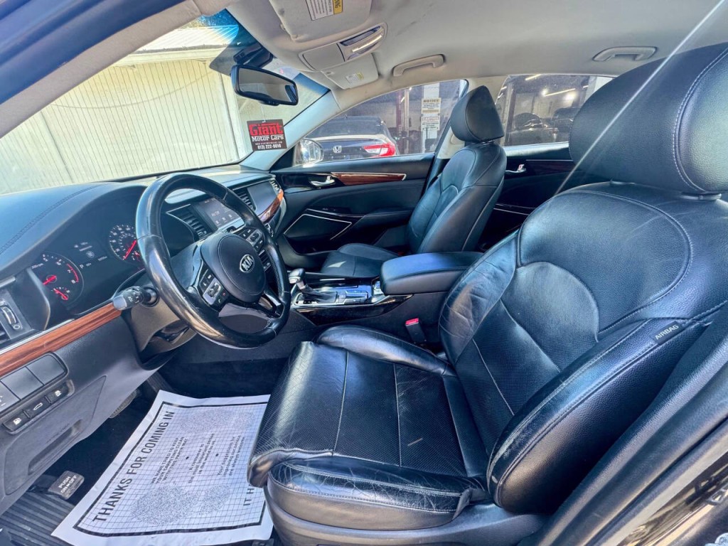 2018 Kia Cadenza Image 14