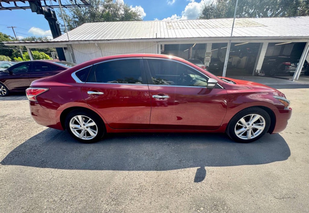 2014 Nissan Altima Image 7