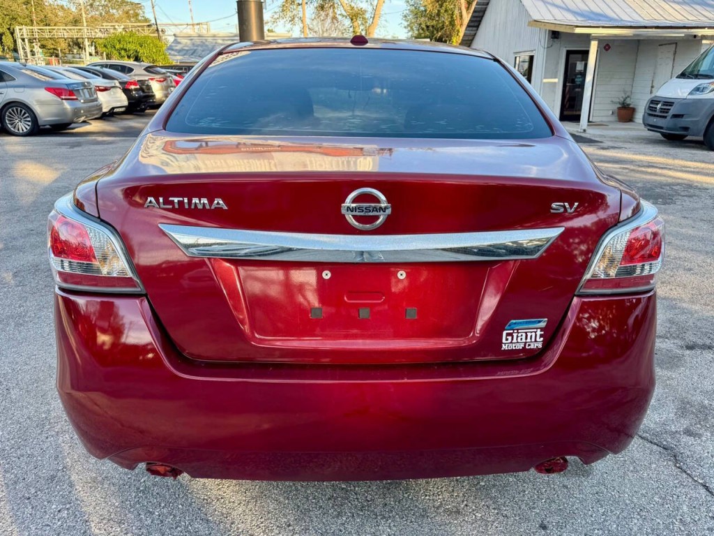 2014 Nissan Altima Image 8