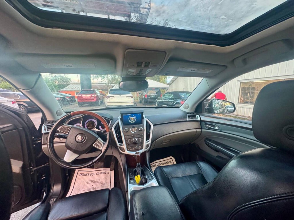2010 Cadillac SRX Image 16