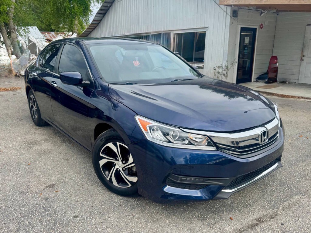 2017 Honda Accord Image 3