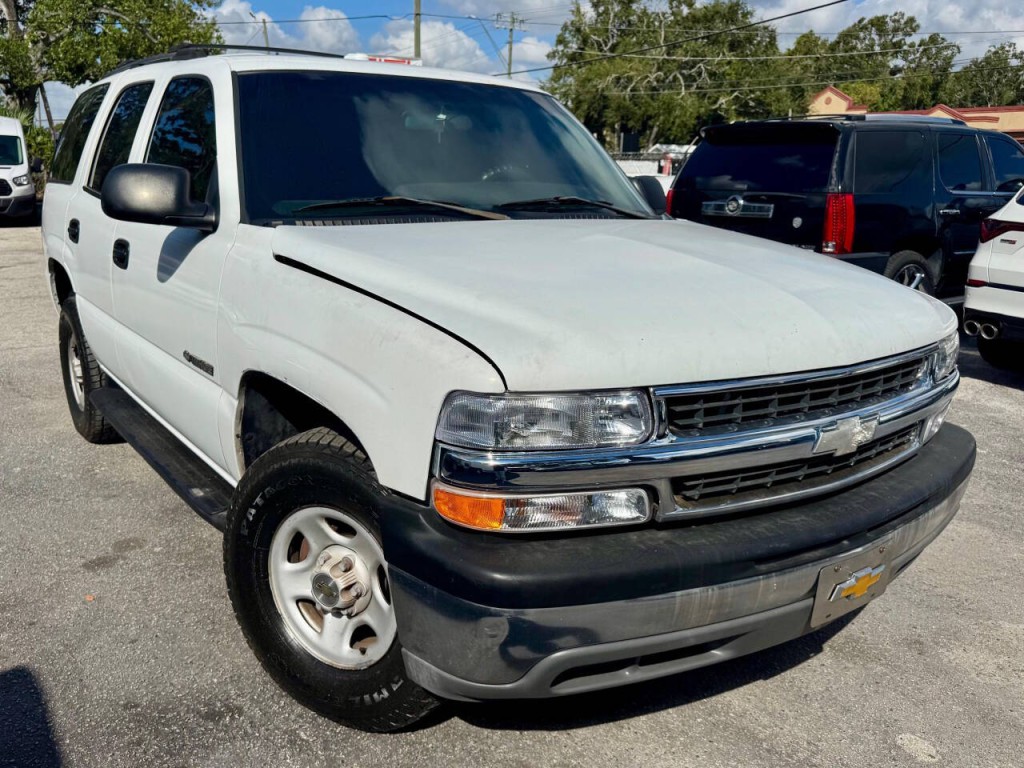 2002 Chevrolet Tahoe Image 3