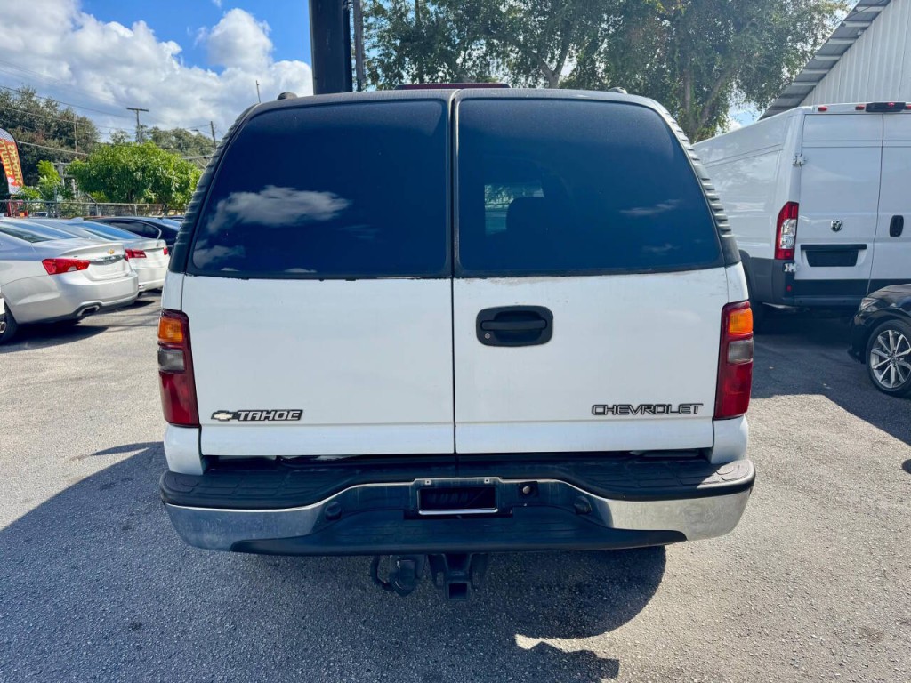 2002 Chevrolet Tahoe Image 9