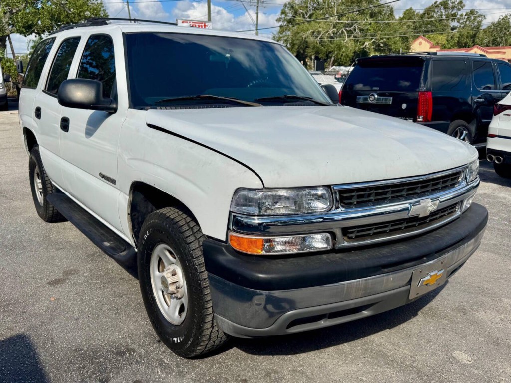 2002 Chevrolet Tahoe Image 18