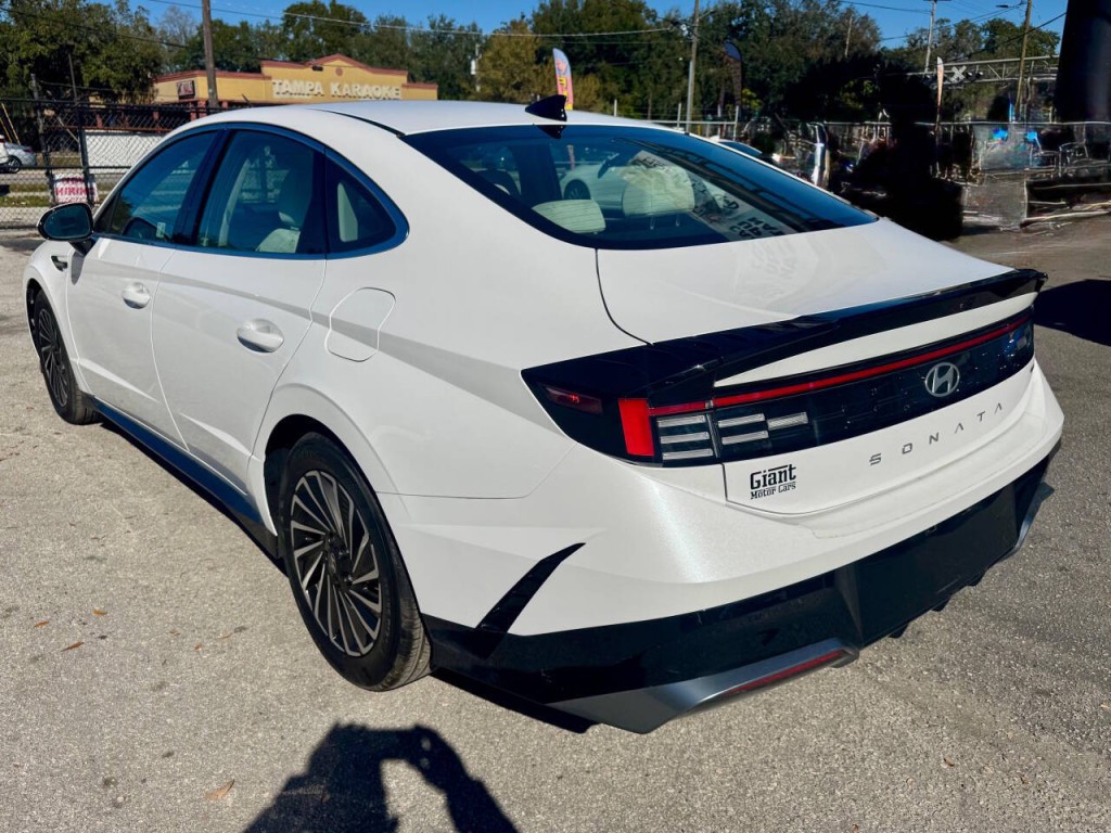 2024 Hyundai Sonata Image 4