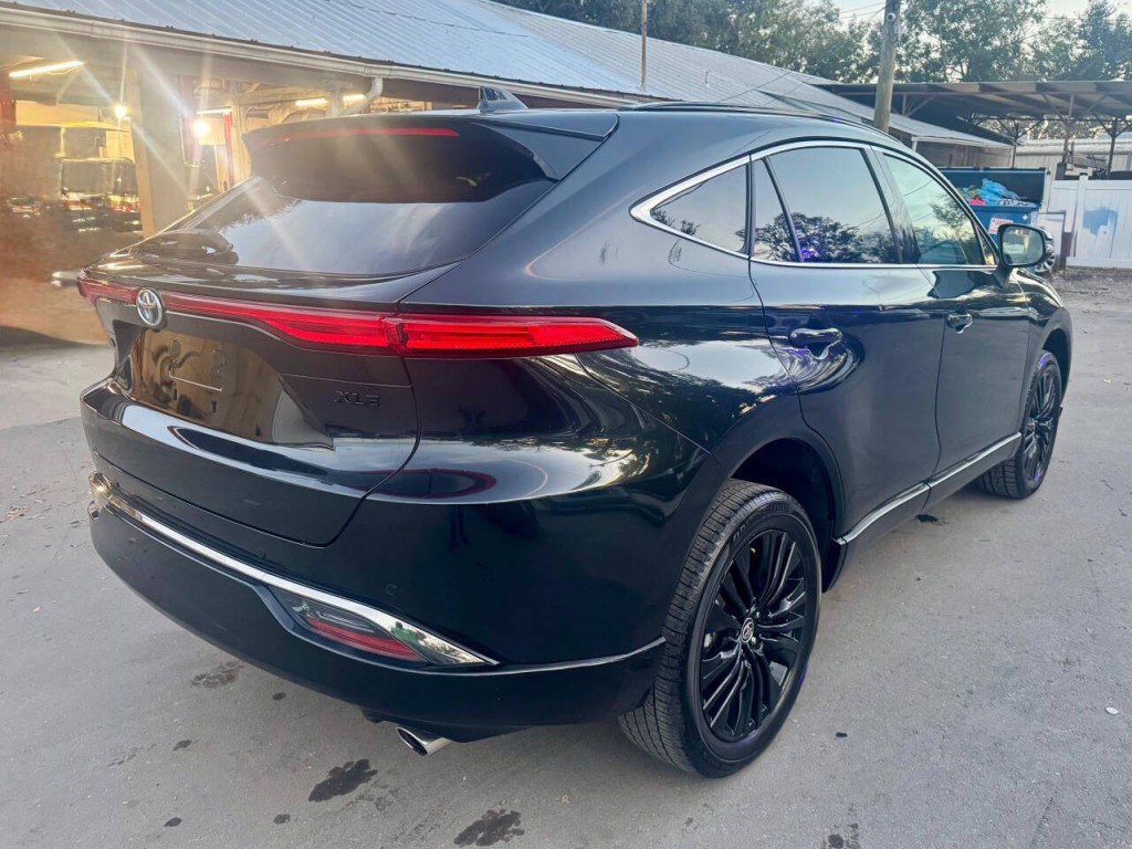 2024 Toyota Venza Image 4