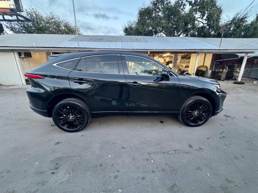 2024 Toyota Venza Image 7