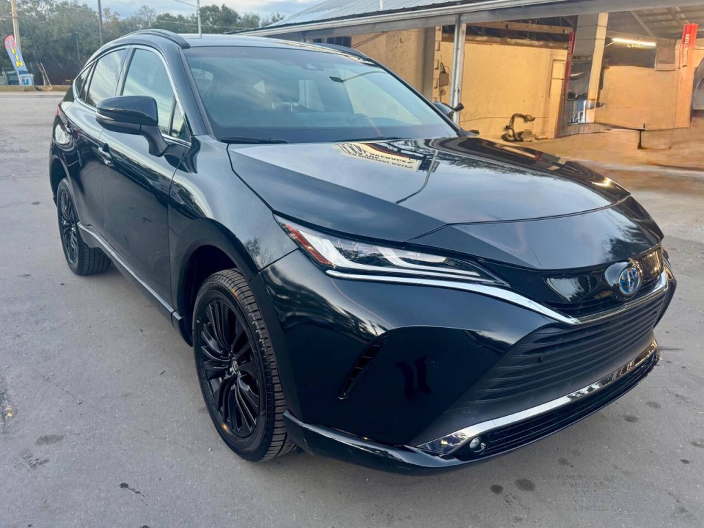 2024 Toyota Venza Image 10