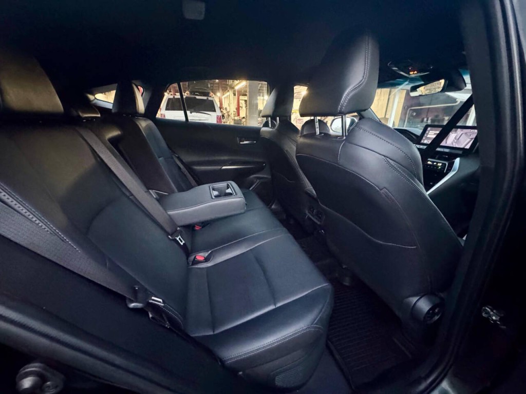 2024 Toyota Venza Image 16