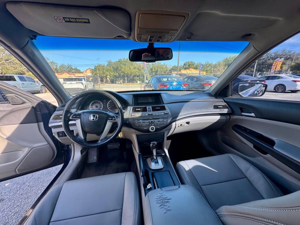 2009 Honda Accord Image 14