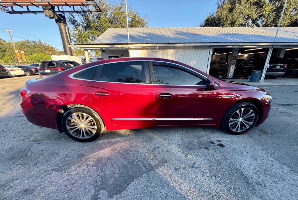 2018 Buick LaCrosse Image 6