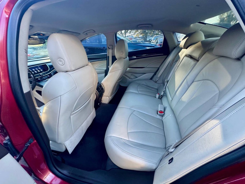 2018 Buick LaCrosse Image 15