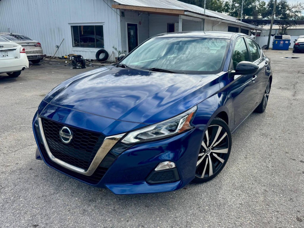 2019 Nissan Altima Image 2