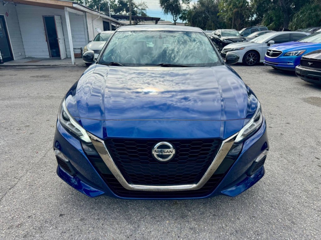 2019 Nissan Altima Image 8