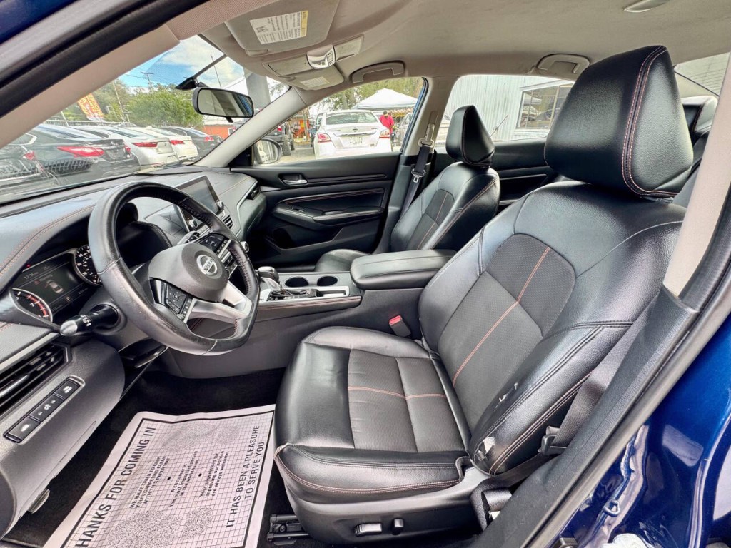 2019 Nissan Altima Image 14